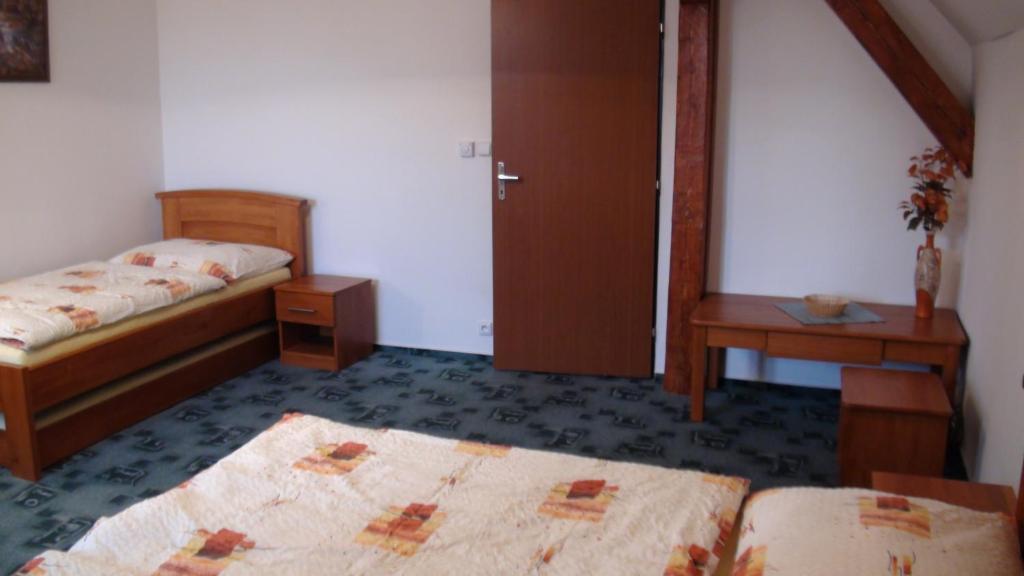 Penzion Taferna Žďár nad Sázavou Habitación foto